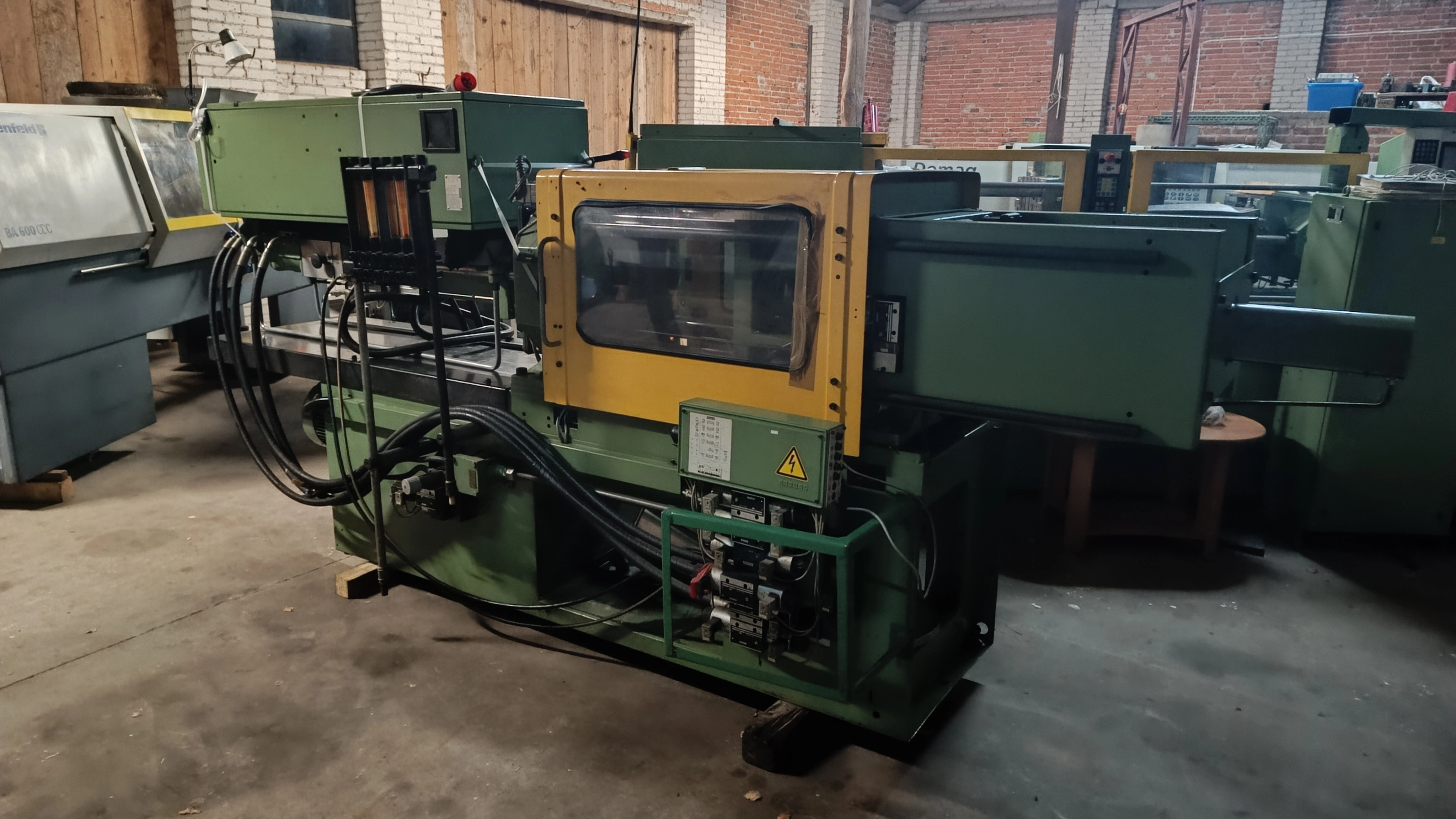 Arburg Allrounder 320M  750-210
